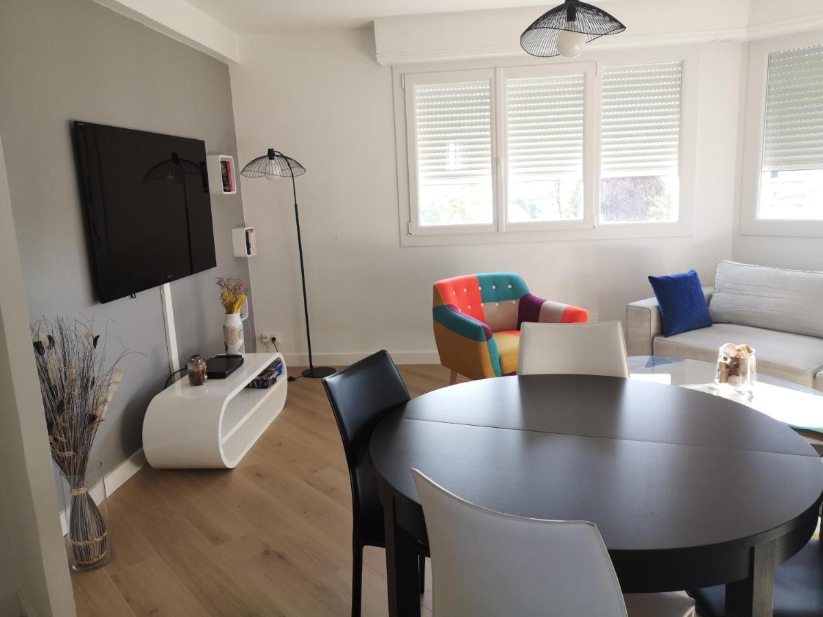 Appartement Tout Confort 2 Chbres - 72M2 - Avec Terrasse Et Vue Pyrenees Pau Exterior photo